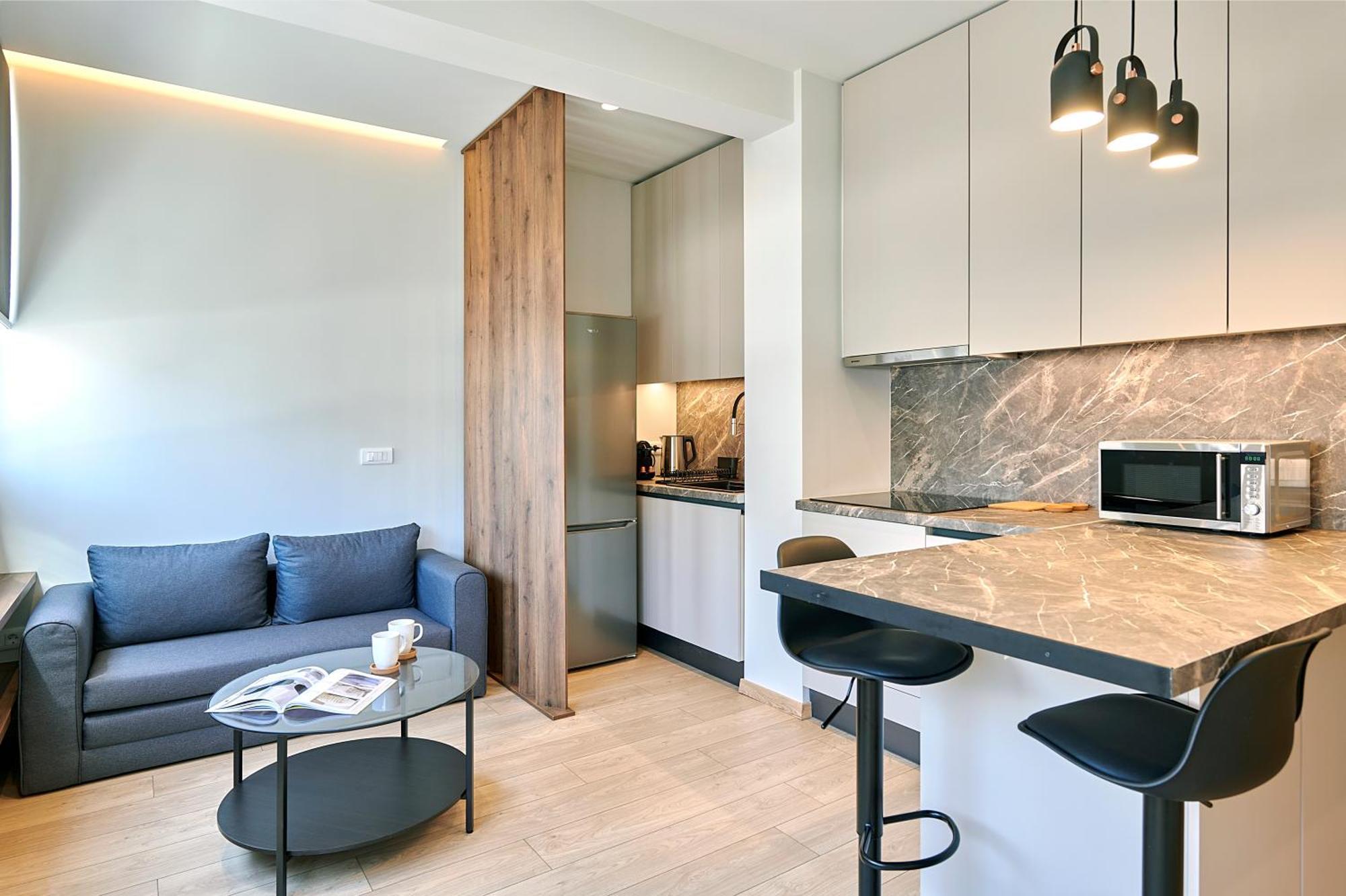 City-Center Apartment In Vibrant Monastiraki, 아테네 외부 사진